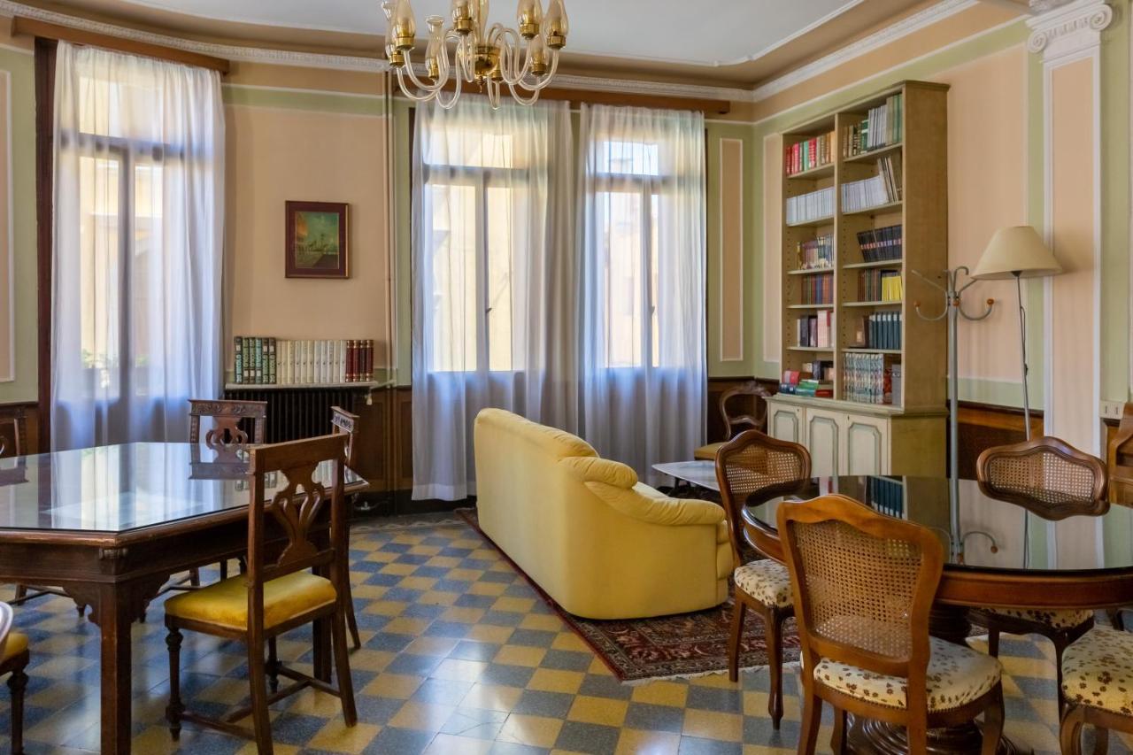 Domus Civica * Venetië